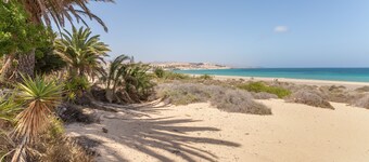 Vacation 'La Orilla' with Private Terrace, Balcony and Wi-Fi