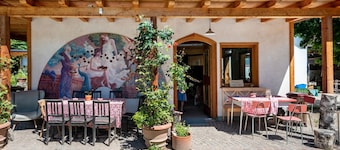 Biobauernhof Toellerhof 'Zimmer 2' mit Bergblick, Gemeinschaftspool und Wi-Fi