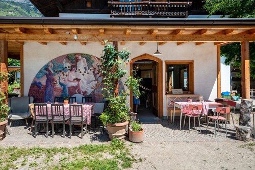 Biobauernhof Toellerhof 'Zimmer 10' with Mountain View, Shared Pool and Wi-Fi