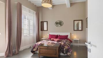 2 habitaciones, tabla de planchar con plancha y wifi gratis