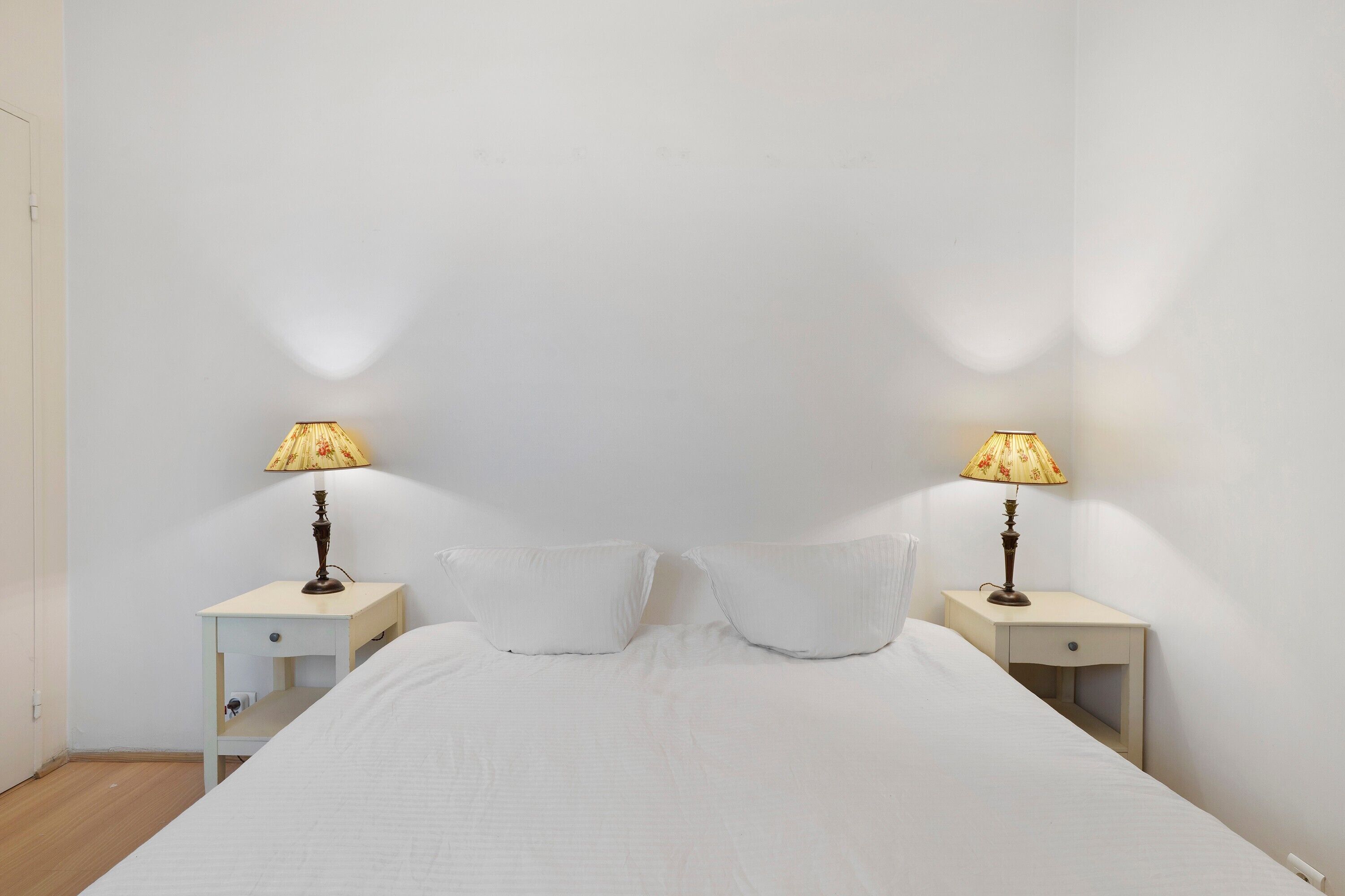 3 slaapkamers, een strijkplank/strijkijzer, gratis wifi, beddengoed