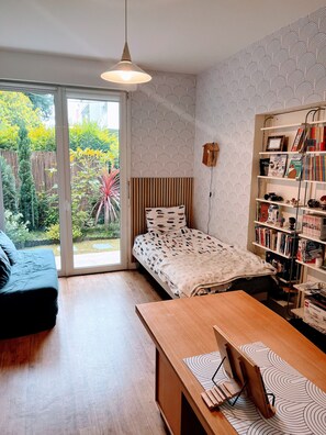 3 quartos, ferros/tábuas de passar roupa, Wi-Fi de cortesia