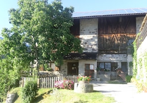 Esterni