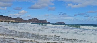 Holiday Home 'Refugio Aconchegante Para A Familia' with Lake View, Private Terrace and Wi-Fi