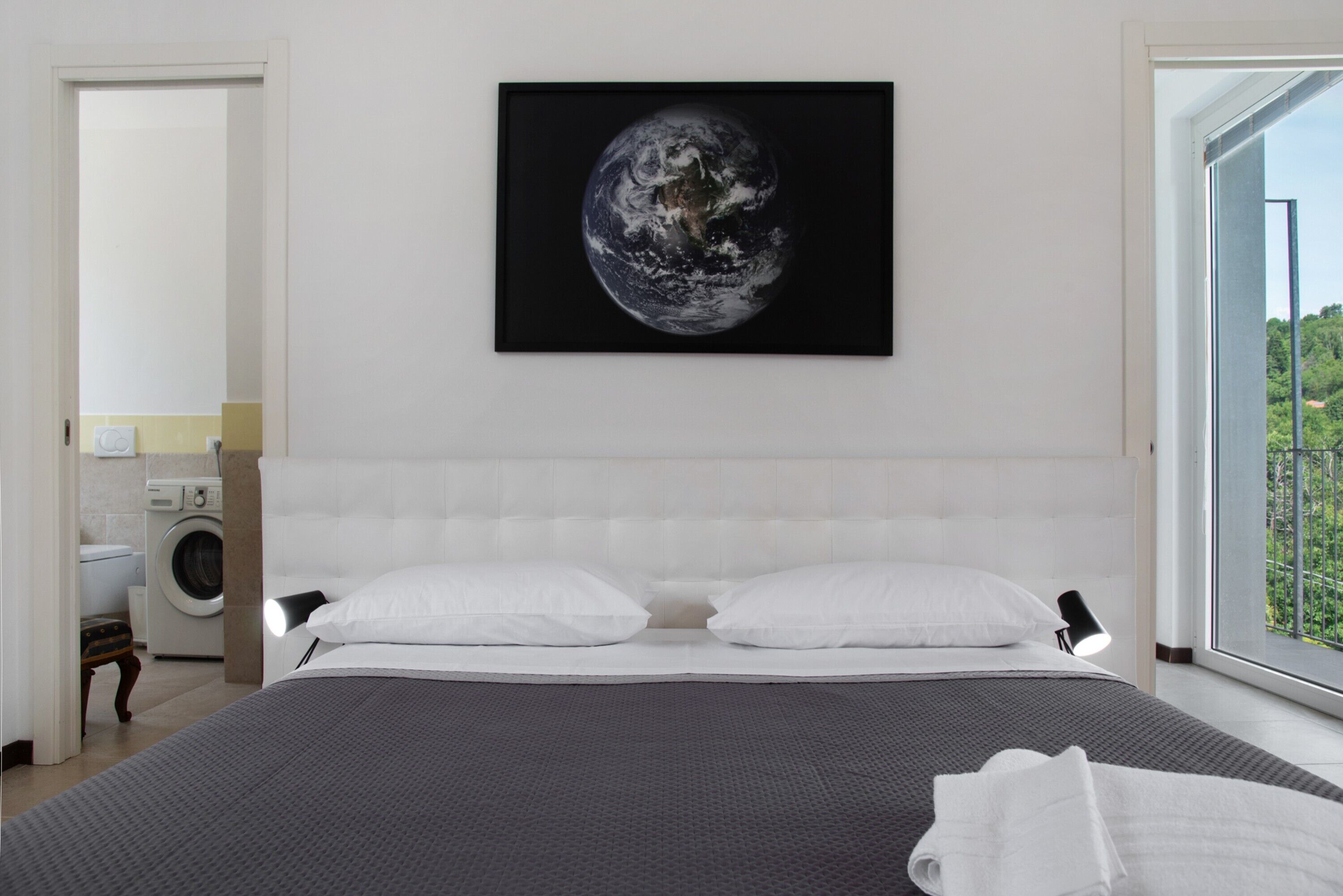 2 habitaciones, tabla de planchar con plancha y wifi gratis 