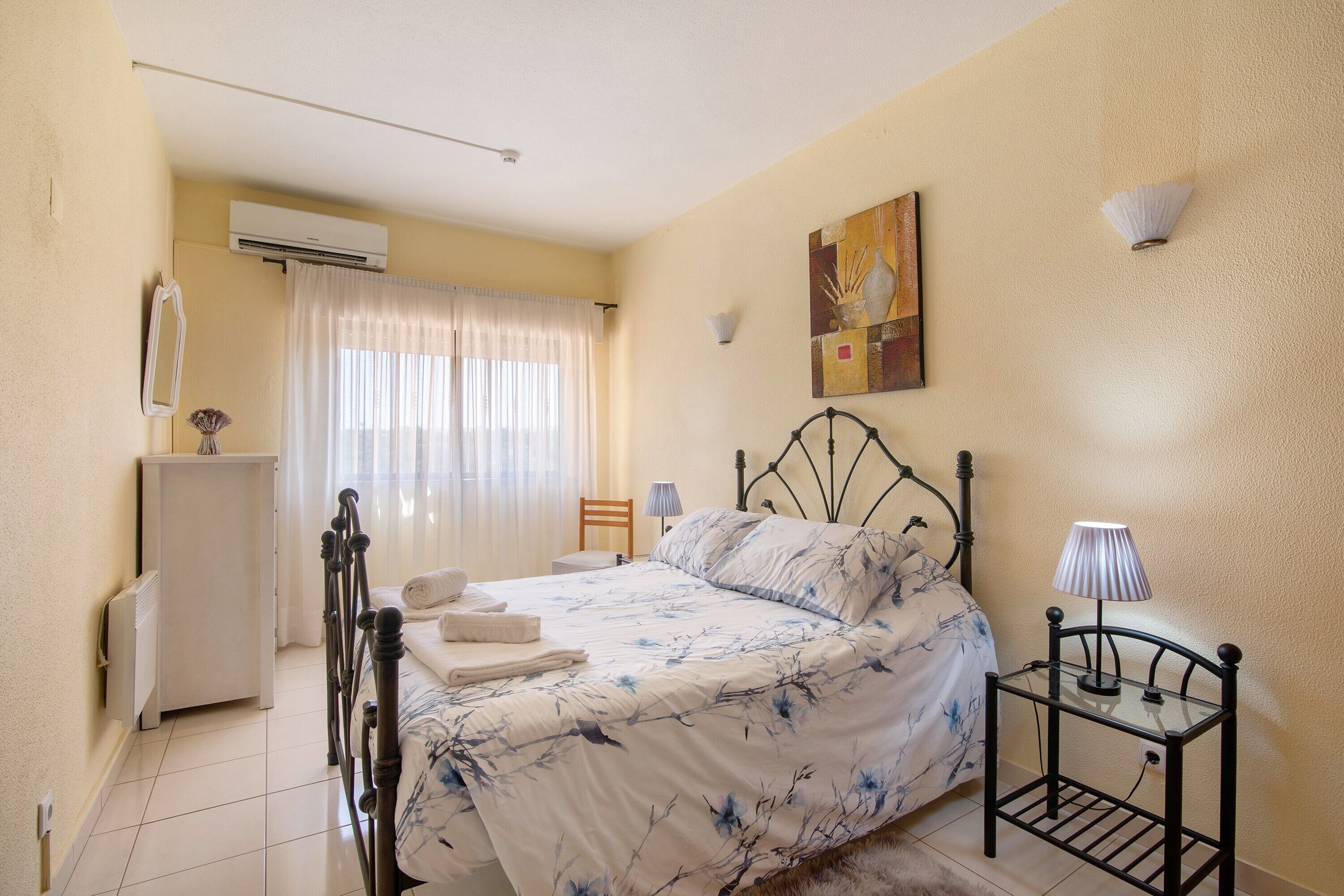 1 quarto, ferros/tábuas de passar roupa, Wi-Fi de cortesia