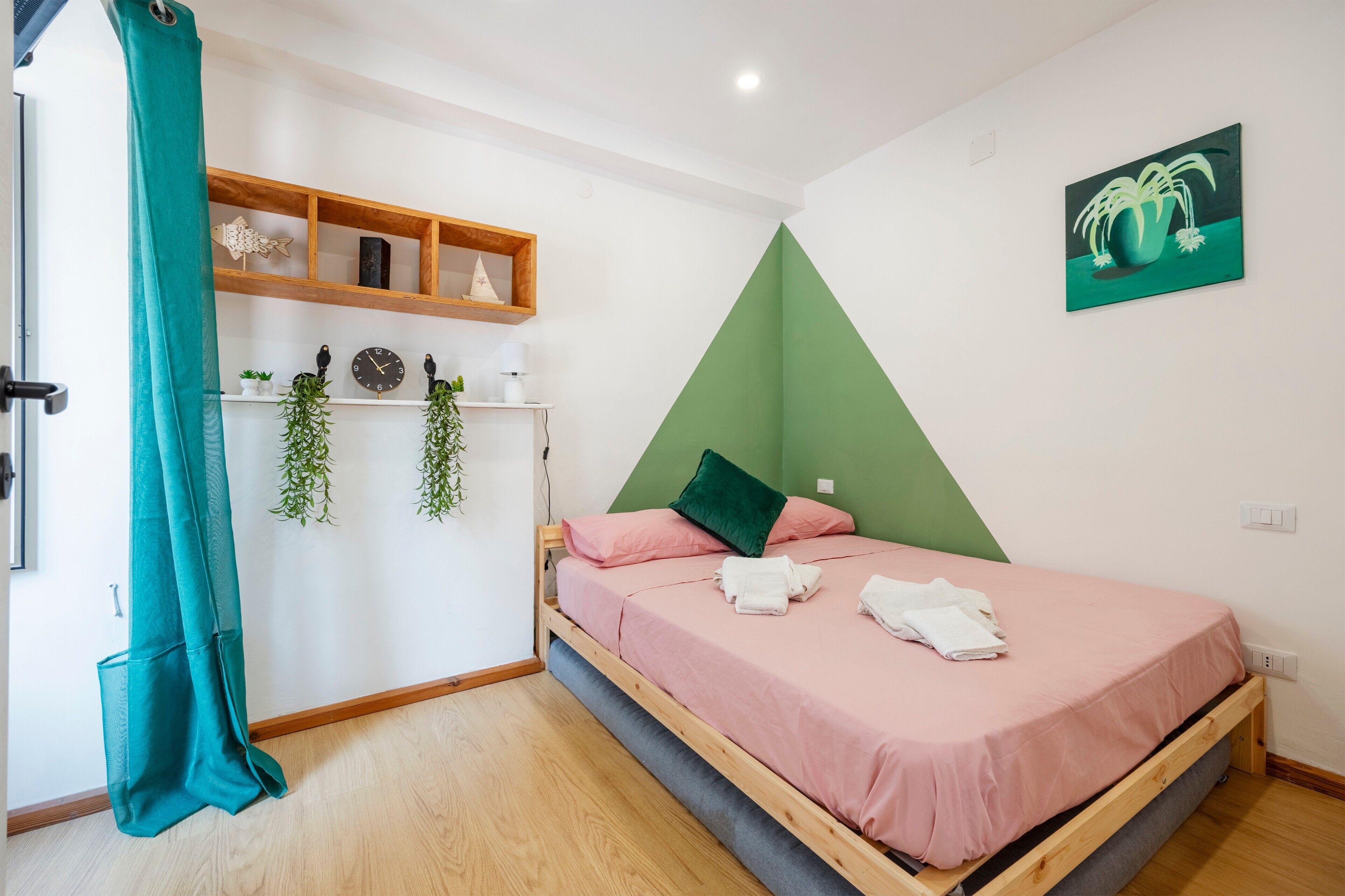 1 makuuhuone, silitysrauta/-lauta, ilmainen Wi-Fi, vuodevaatteet