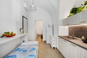 1 quarto, Wi-Fi de cortesia, roupa de cama