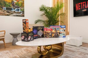 Interior - Scenic Riverfront Escape: Game Room, Fire pit, King Bed (Deep Water)