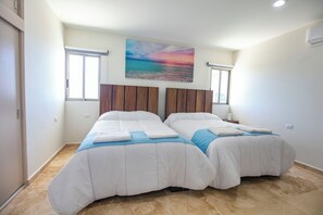 Family Apartment, Balcony, Beach View - Elegant Condo at Playa Brujas (Mazatlán)