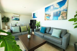 Family Apartment, Balcony, Beach View | Living room | TV - Elegant Condo at Playa Brujas (Mazatlán)