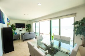 Appartamento familiare, balcone, vista spiaggia | Sala da pranzo