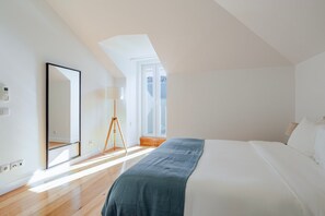 4 chambres, fer et planche à repasser, Wi-Fi, draps fournis