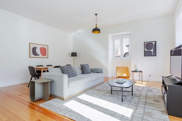 Televisión y estéreo 