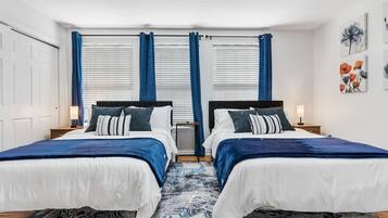 4 bedrooms, desk, iron/ironing board, travel crib