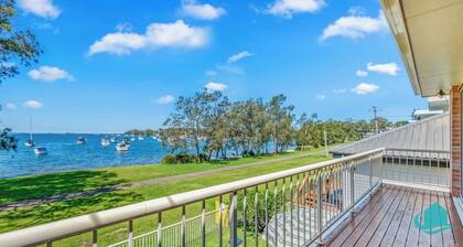 Wangi Waters Escape, Walk to Cafes, Parks & Lake Reserve