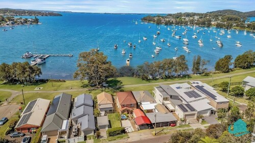 Wangi Waters Escape, Walk to Cafes, Parks & Lake Reserve