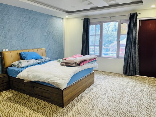 3 bedrooms, WiFi, bed sheets