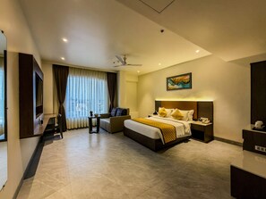 Premium-Zimmer | Hochwertige Bettwaren, Schreibtisch, Zustellbetten, kostenloses WLAN