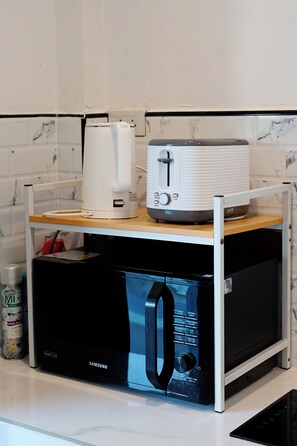 华丽别墅 | 私人厨房 | 冰箱、微波炉、炉灶、厨具/餐具