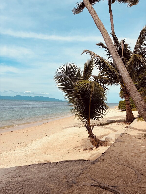 Exterior - Dream Villa Beachfront Sunset (Koh Samui)