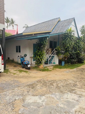 Fachada da propriedade. Dream Villa Beachfront Sunset