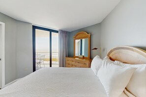 2 bedrooms, iron/ironing board, Internet, bed sheets
