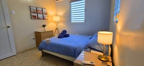 3 bedrooms, desk, iron/ironing board, WiFi