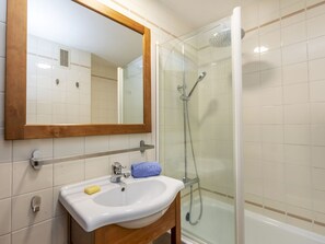 Bathroom - Poble Amarres II by Interhome (L'Escala)