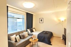 1 多间卧室、旅行婴儿床、WiFi、床单