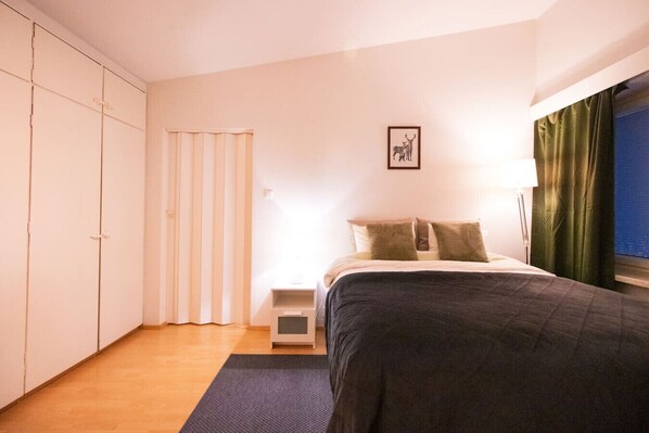 1 bedroom, desk, iron/ironing board, travel crib