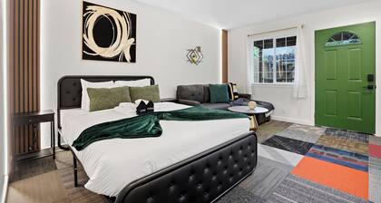 Beachy 1BR Escape with SofaBed Golf