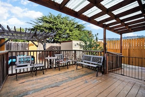 Terrace/patio - Beachy 1BR Escape with SofaBed Golf (Pacifica)