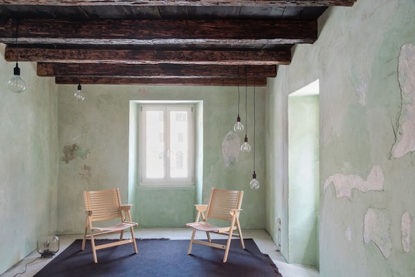 Interior - Charmingly renovated 3-bedroom hotel suites with WiFi and AC in lovely Vodnjan (Vodnjan)
