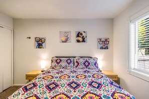 2 bedrooms, travel crib, WiFi, bed sheets
