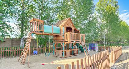 Modern Granby Retreat: Fish, Hike & Relax!