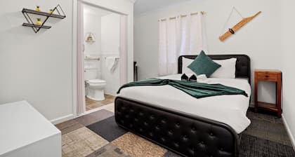 Peaceful 1BR Stay - Golf & Beach