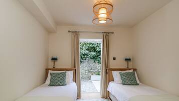 2 bedrooms, individually decorated, individually furnished, free WiFi