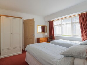 2 habitaciones, decoración personalizada y muebles diferentes 