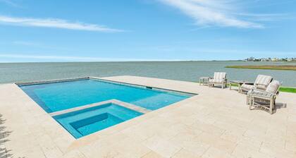 LUX | Bayfront | Pool | Spa | Private Fishing Pier | Boat Dock | Game Room | Veranda | Beach Nearby