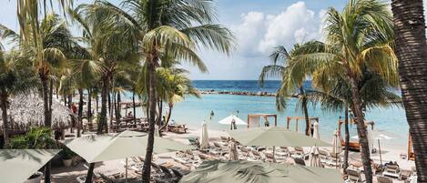 Playa en los alrededores