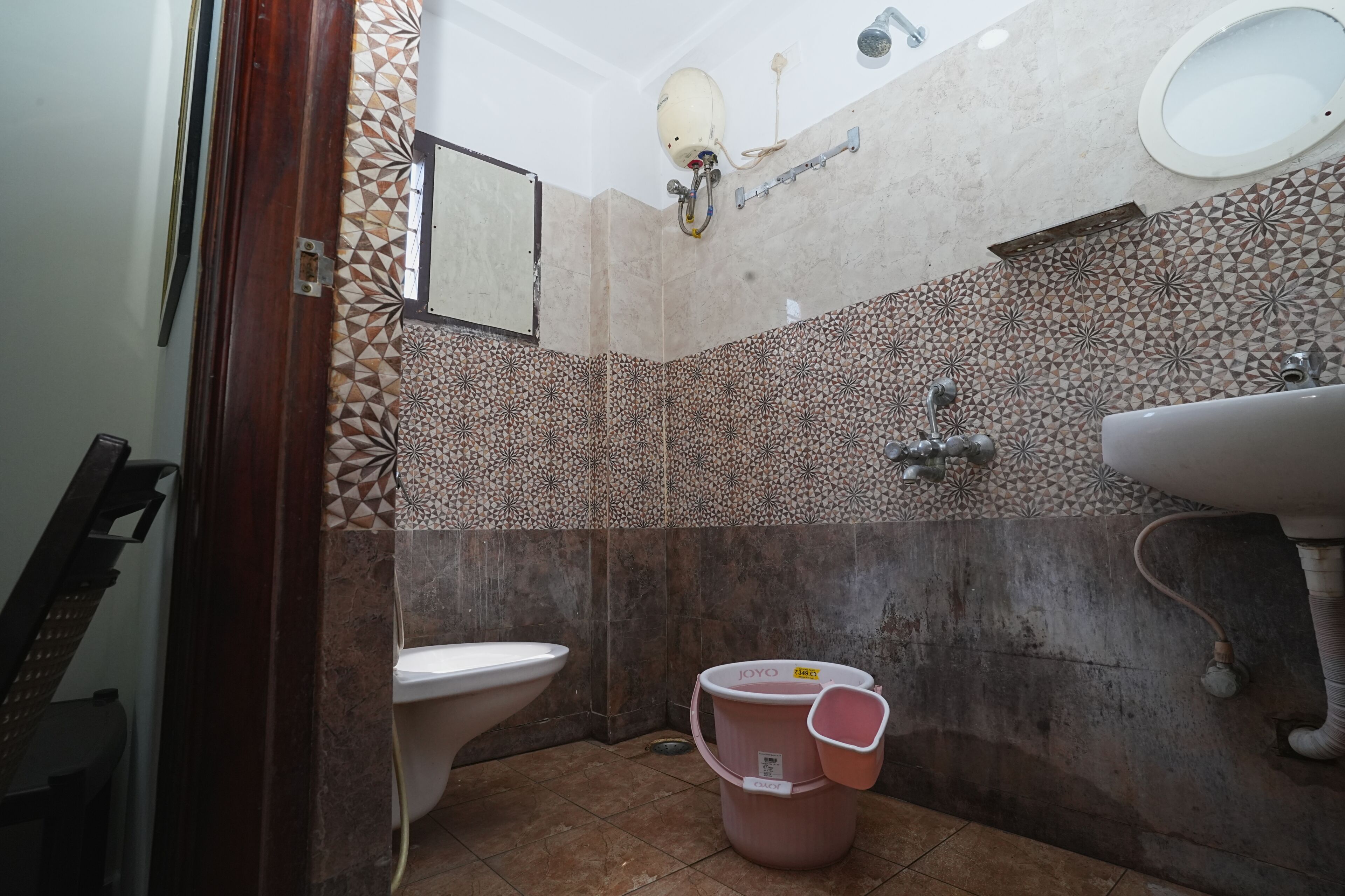 Comfort Room | Bathroom