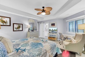 3 bedrooms, desk, iron/ironing board, free WiFi