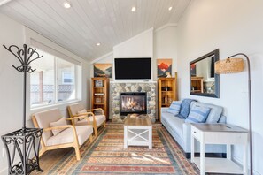 Smart TV y chimenea