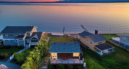 Cozy Whidbey Island Stay | Steps on the Beach | Fireplace, BBQ, Near Trails