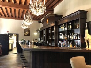 Bar (in der Unterkunft)