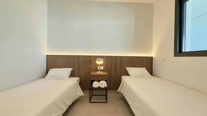 2 chambres, fer et planche à repasser, accès Internet, draps fournis