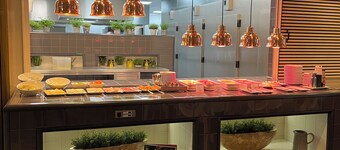 Relaxing Stay with On-site Restaurant, Free Parking, and Peaceful Atmosphere
