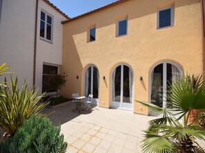 Holiday Home Exterior [summer] - Holiday Home in Sant Feliu near Beach (Sant Feliu de Guixols)