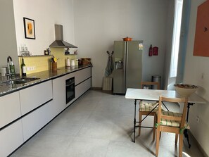 Kitchen - Holiday Home in Sant Feliu near Beach (Sant Feliu de Guixols)